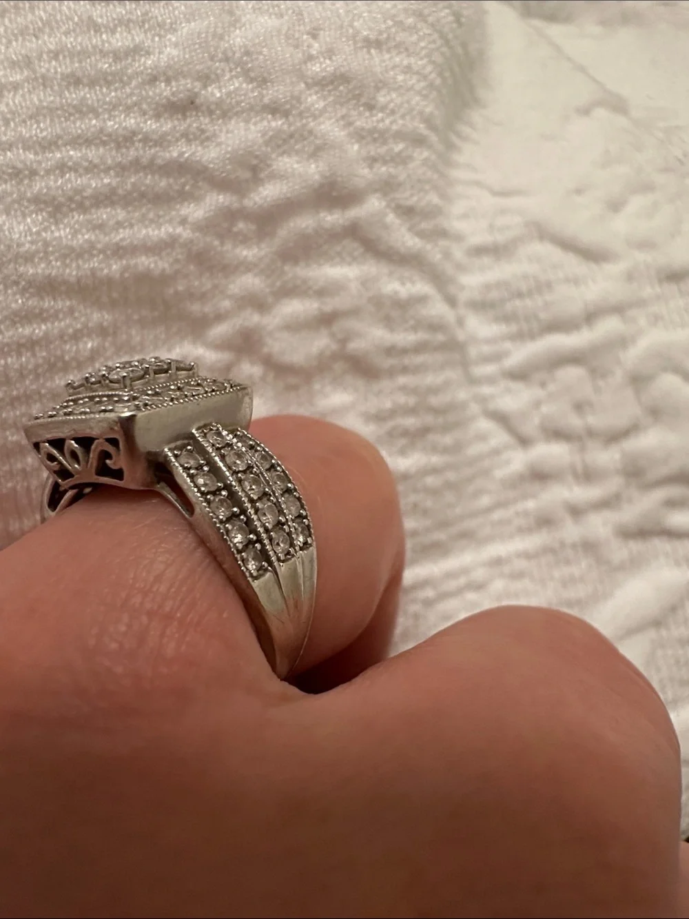 Womens  White Diamond lab grown 10K Gold Side Stone Halo Bridal Ring.